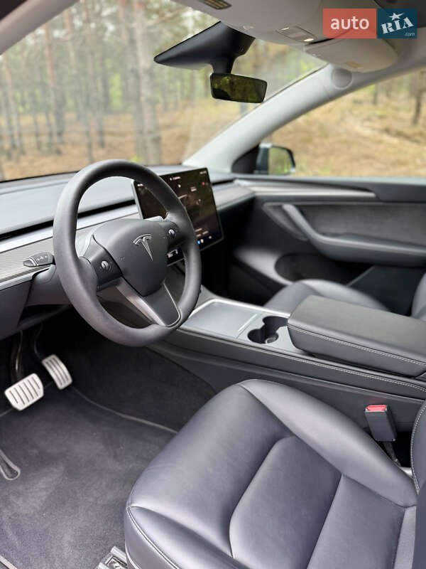 Внедорожник / Кроссовер Tesla Model Y 2022 в Киеве