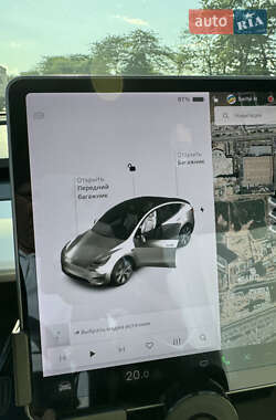 Внедорожник / Кроссовер Tesla Model Y 2021 в 