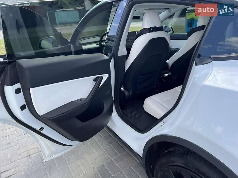 Внедорожник / Кроссовер Tesla Model Y 2020 в Кременчуге