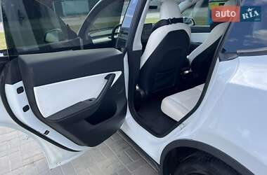 Позашляховик / Кросовер Tesla Model Y 2020 в 