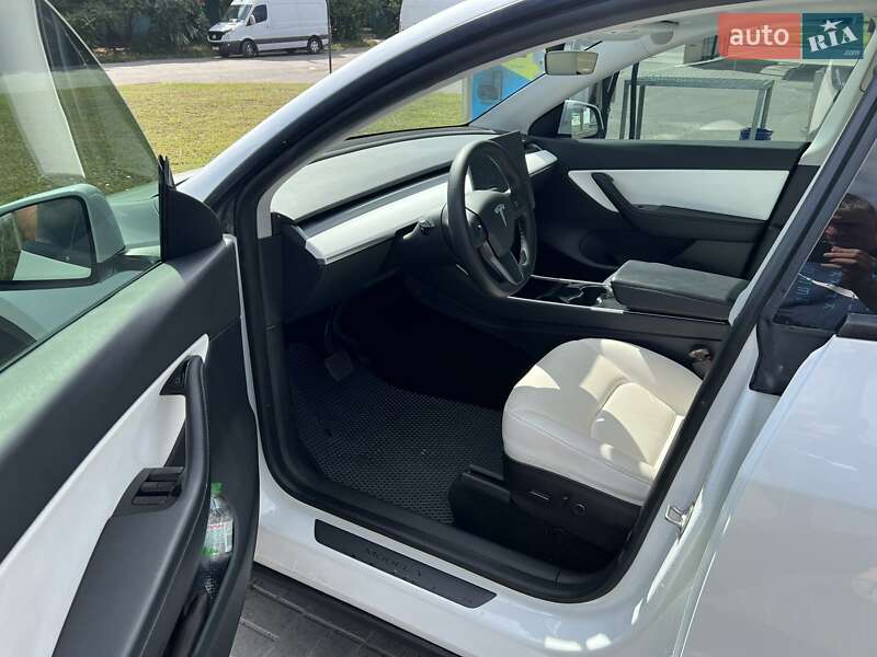 Внедорожник / Кроссовер Tesla Model Y 2020 в Кременчуге