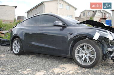 Внедорожник / Кроссовер Tesla Model Y 2024 в 