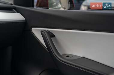 Внедорожник / Кроссовер Tesla Model Y 2020 в 