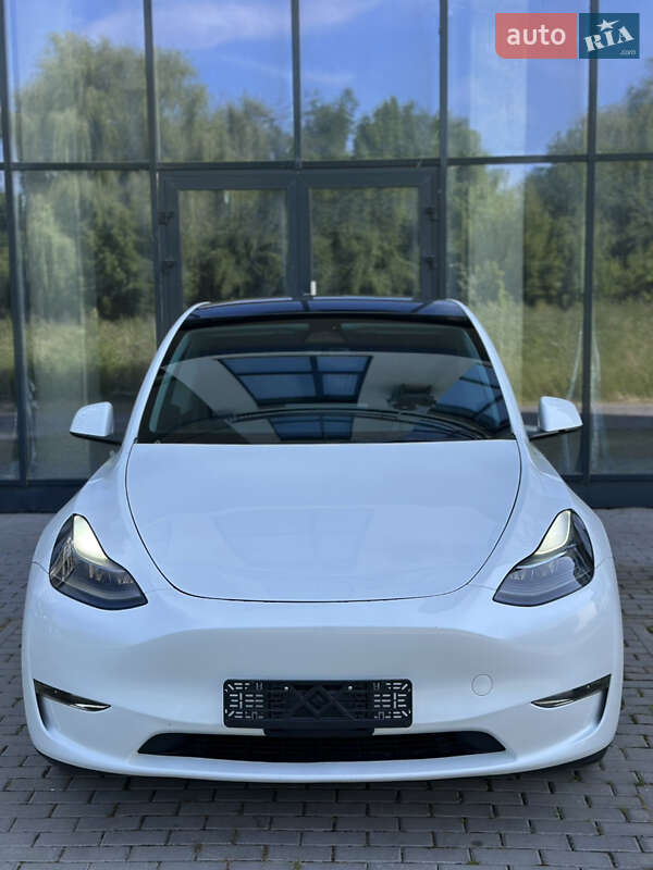 Внедорожник / Кроссовер Tesla Model Y 2023 в Ровно