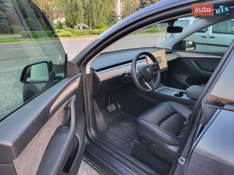 Внедорожник / Кроссовер Tesla Model Y 2022 в Кременчуге