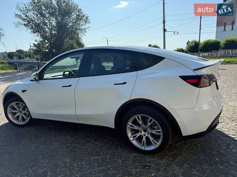 Внедорожник / Кроссовер Tesla Model Y 2022 в Белой Церкви