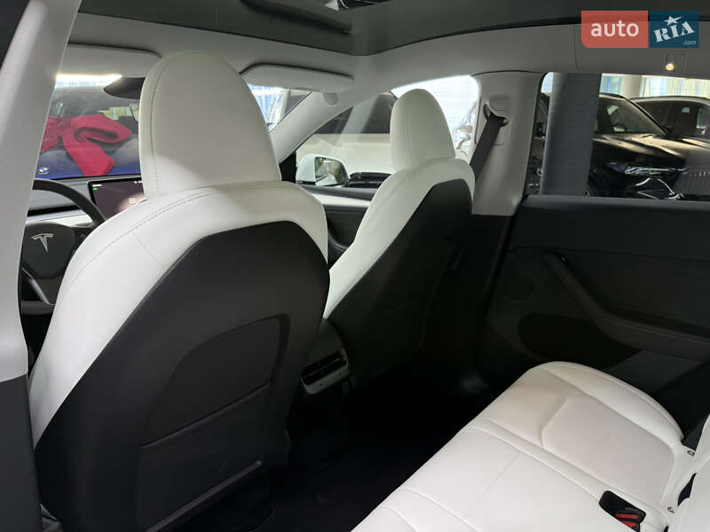 Внедорожник / Кроссовер Tesla Model Y 2023 в Одессе