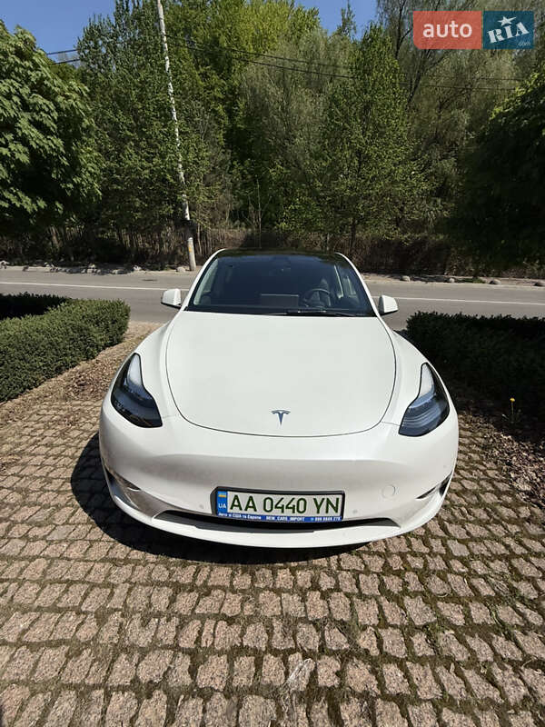 Внедорожник / Кроссовер Tesla Model Y 2021 в 
