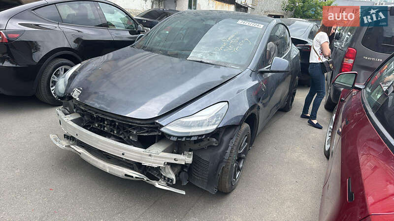 Внедорожник / Кроссовер Tesla Model Y 2022 в 