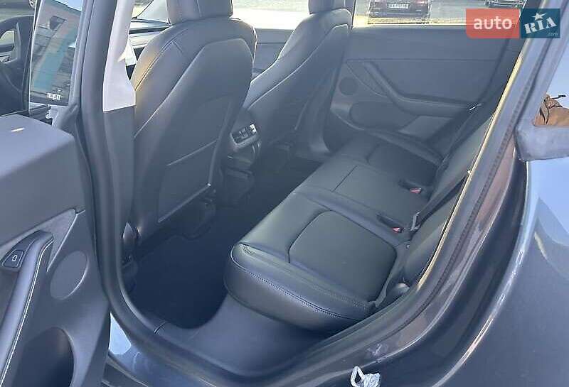 Внедорожник / Кроссовер Tesla Model Y 2021 в Хмельницком