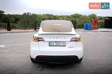 Внедорожник / Кроссовер Tesla Model Y 2023 в 