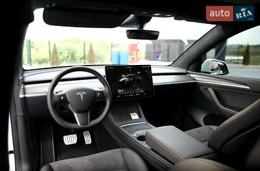 Внедорожник / Кроссовер Tesla Model Y 2023 в 