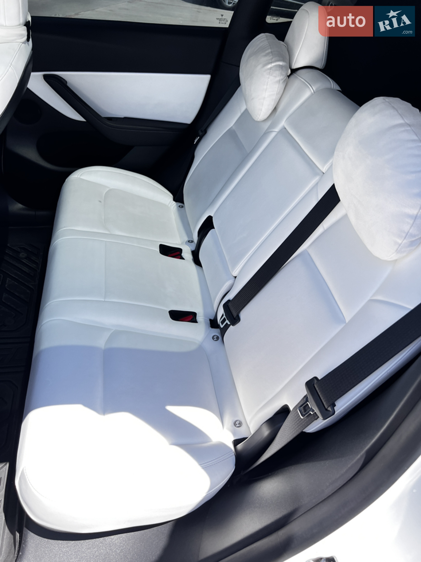 2021 Tesla Model Y - мініатюра 23