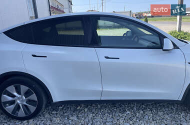 Внедорожник / Кроссовер Tesla Model Y 2021 в 