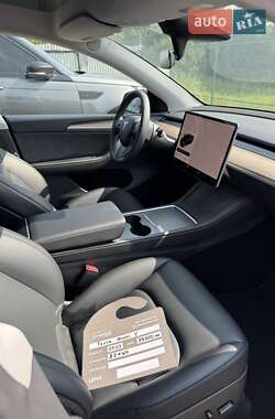 Внедорожник / Кроссовер Tesla Model Y 2023 в 