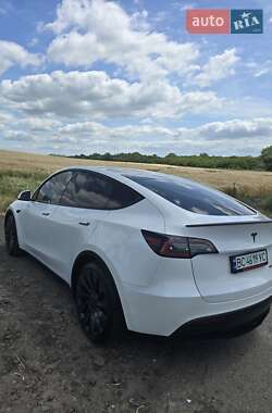Внедорожник / Кроссовер Tesla Model Y 2023 в 