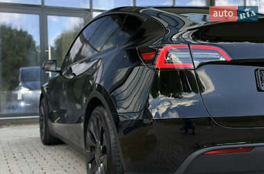 Внедорожник / Кроссовер Tesla Model Y 2023 в 