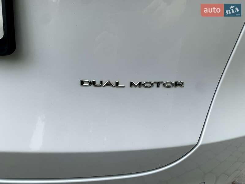 Внедорожник / Кроссовер Tesla Model Y 2021 в Ильинцах