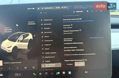 Внедорожник / Кроссовер Tesla Model Y 2023 в 