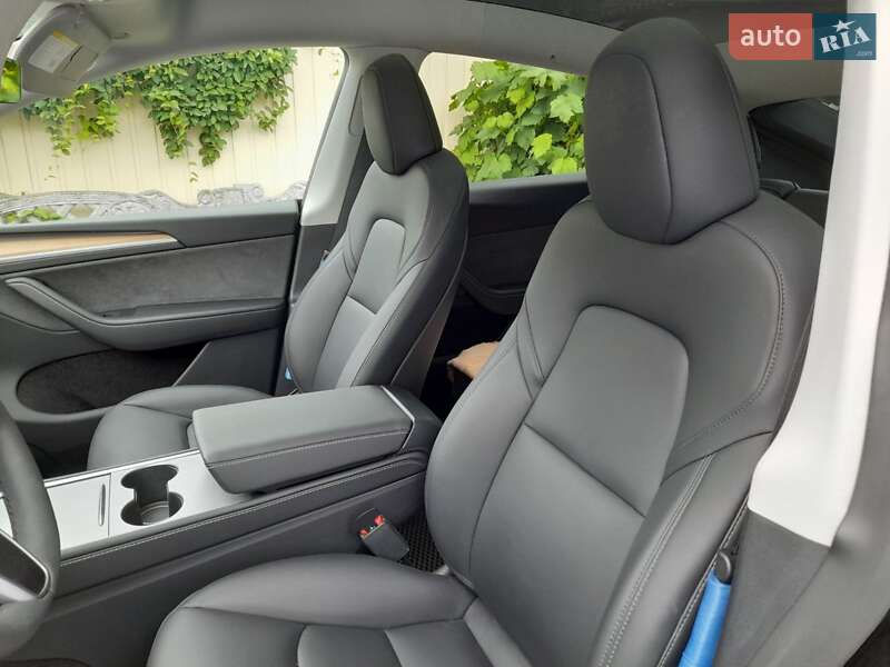 Внедорожник / Кроссовер Tesla Model Y 2024 в Ромнах фото 14 Внедорожник / Кроссовер Tesla Model Y 2024 в Ромнах