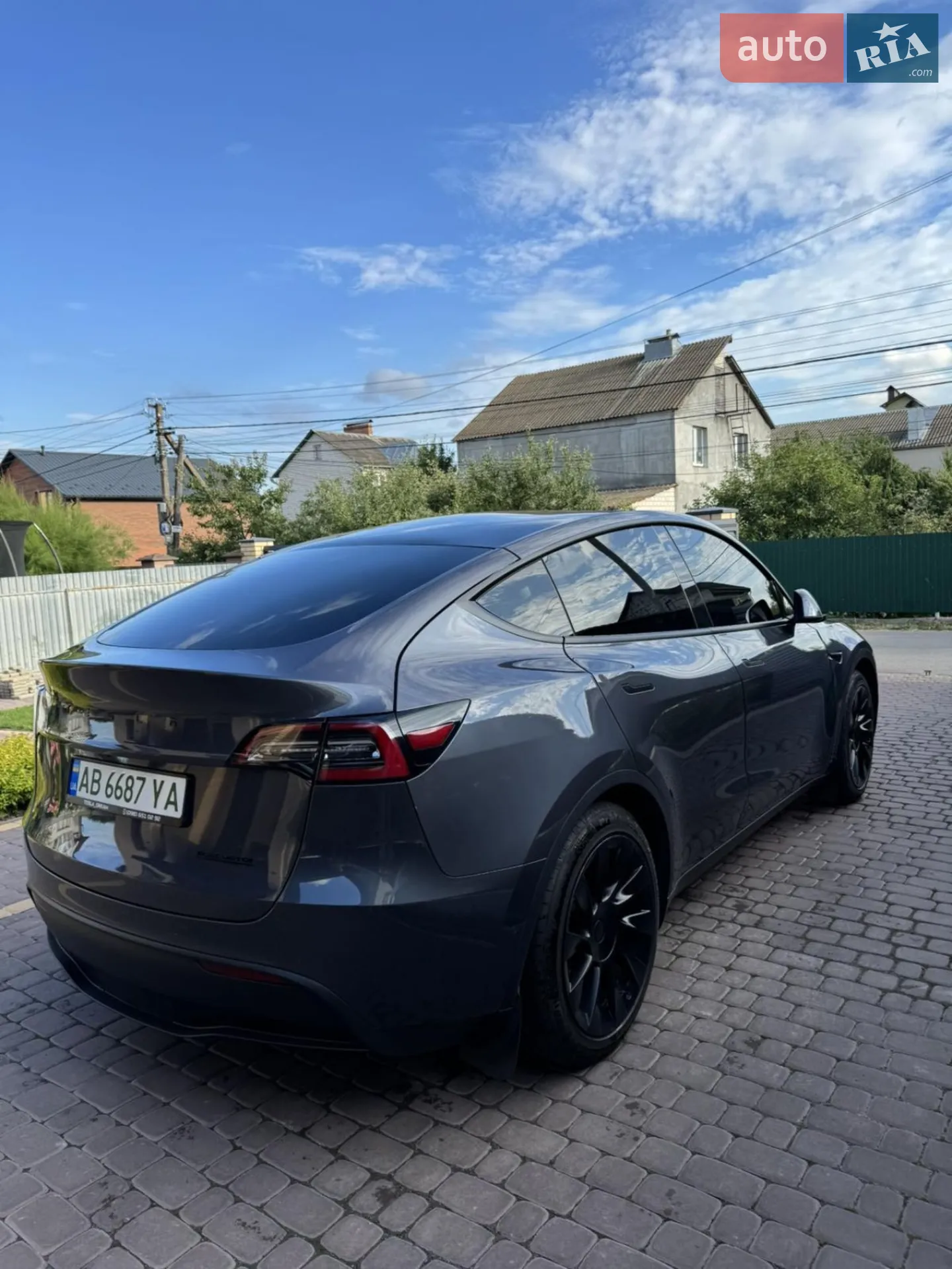 2020 Tesla Model Y - мініатюра 8