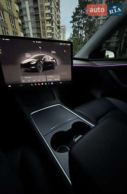 Внедорожник / Кроссовер Tesla Model Y 2022 в 