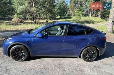 Внедорожник / Кроссовер Tesla Model Y 2023 в 