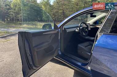 Внедорожник / Кроссовер Tesla Model Y 2023 в 