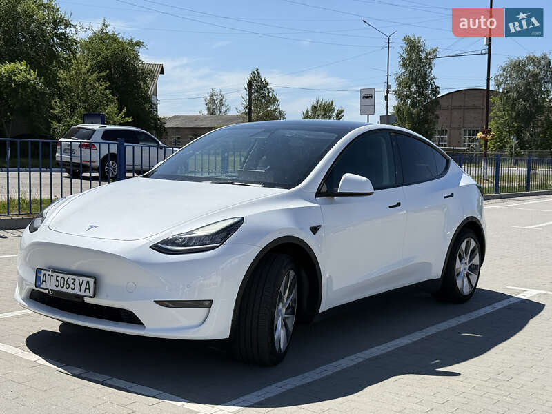 Внедорожник / Кроссовер Tesla Model Y 2021 в Долине