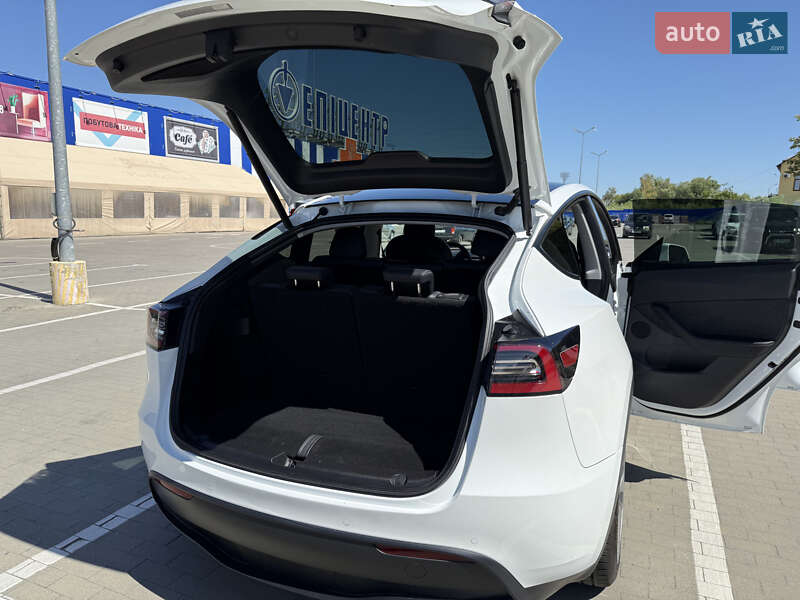 Внедорожник / Кроссовер Tesla Model Y 2021 в Долине