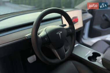 Внедорожник / Кроссовер Tesla Model Y 2022 в 