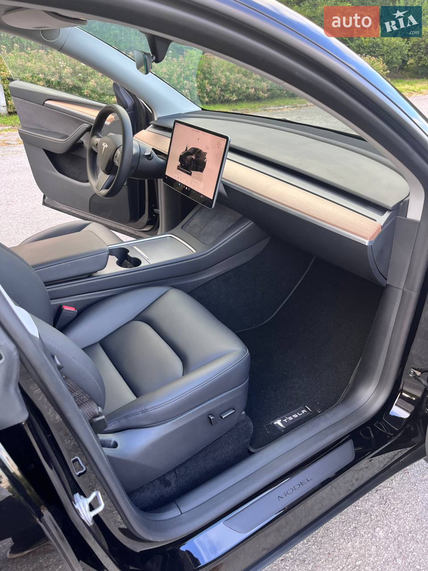 2023 Tesla Model Y - мініатюра 4