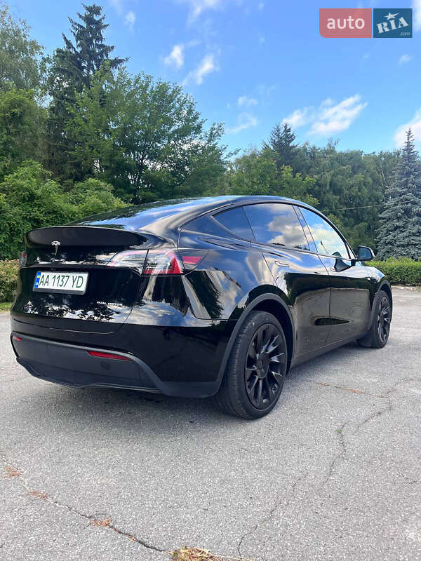 Позашляховик / Кросовер Tesla Model Y 2023 в Києві
