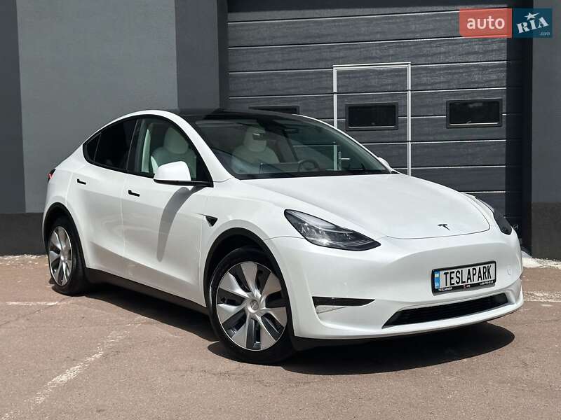 Внедорожник / Кроссовер Tesla Model Y 2023 в 