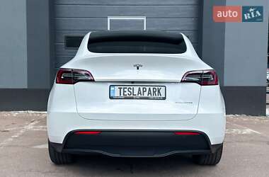 Внедорожник / Кроссовер Tesla Model Y 2023 в 
