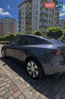 Внедорожник / Кроссовер Tesla Model Y 2023 в 