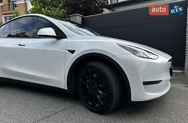 Позашляховик / Кросовер Tesla Model Y 2021 в 