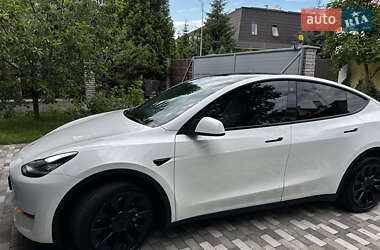 Позашляховик / Кросовер Tesla Model Y 2021 в 