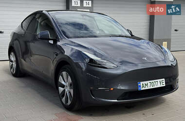 Внедорожник / Кроссовер Tesla Model Y 2023 в 