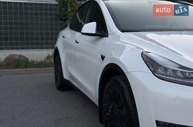 Внедорожник / Кроссовер Tesla Model Y 2023 в 