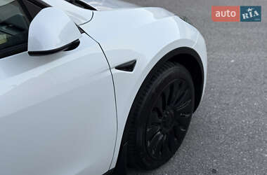 Внедорожник / Кроссовер Tesla Model Y 2023 в 