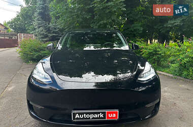 Внедорожник / Кроссовер Tesla Model Y 2021 в 