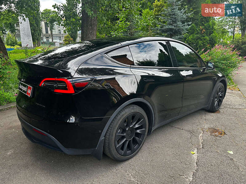 Внедорожник / Кроссовер Tesla Model Y 2021 в Киеве