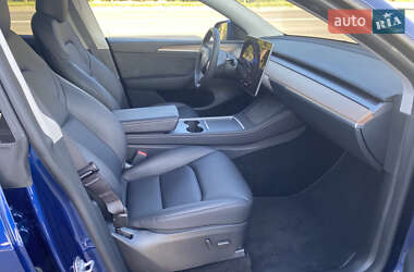 Позашляховик / Кросовер Tesla Model Y 2024 в 