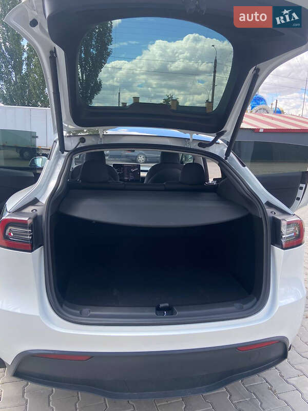 Внедорожник / Кроссовер Tesla Model Y 2023 в Николаеве
