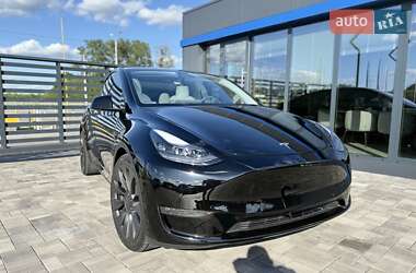 Внедорожник / Кроссовер Tesla Model Y 2021 в 