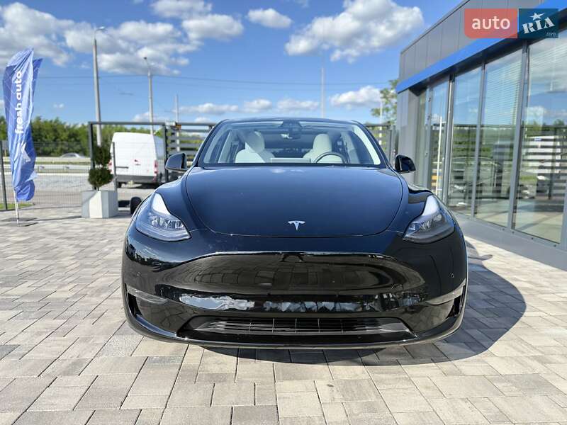 Внедорожник / Кроссовер Tesla Model Y 2021 в Ровно