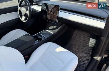 Внедорожник / Кроссовер Tesla Model Y 2021 в 