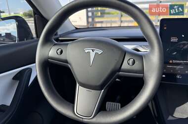 Внедорожник / Кроссовер Tesla Model Y 2021 в 
