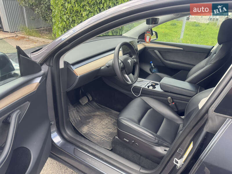 Внедорожник / Кроссовер Tesla Model Y 2022 в Киеве